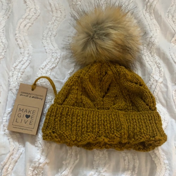 Kids Beanie - Picture 1 of 4